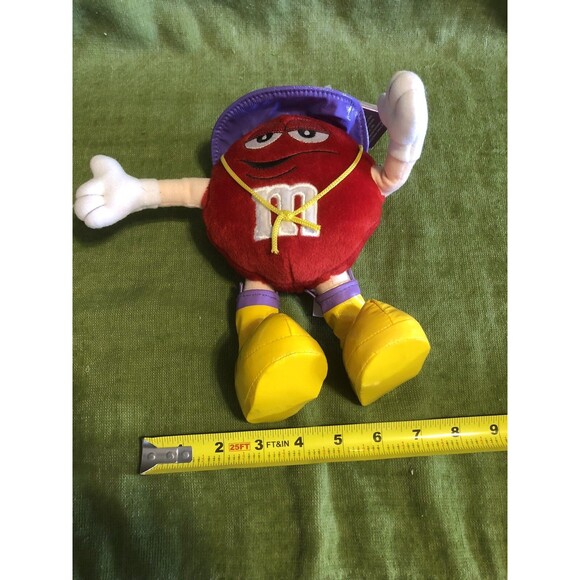 Red M&M's character with Purple hat with Tag - Picture 4 of 4